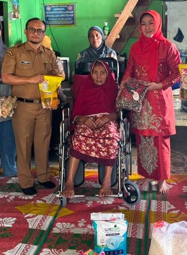 Penyerahan bantuan